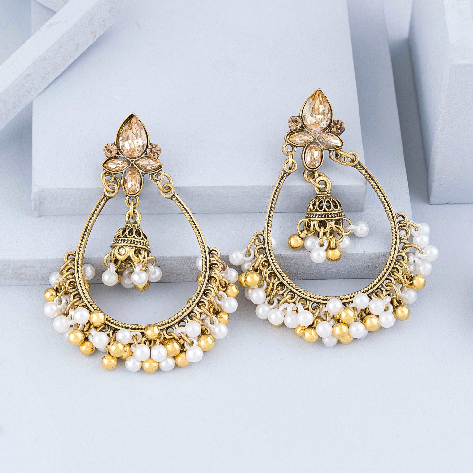 Chandelier Pearl Earrings - Enamoux