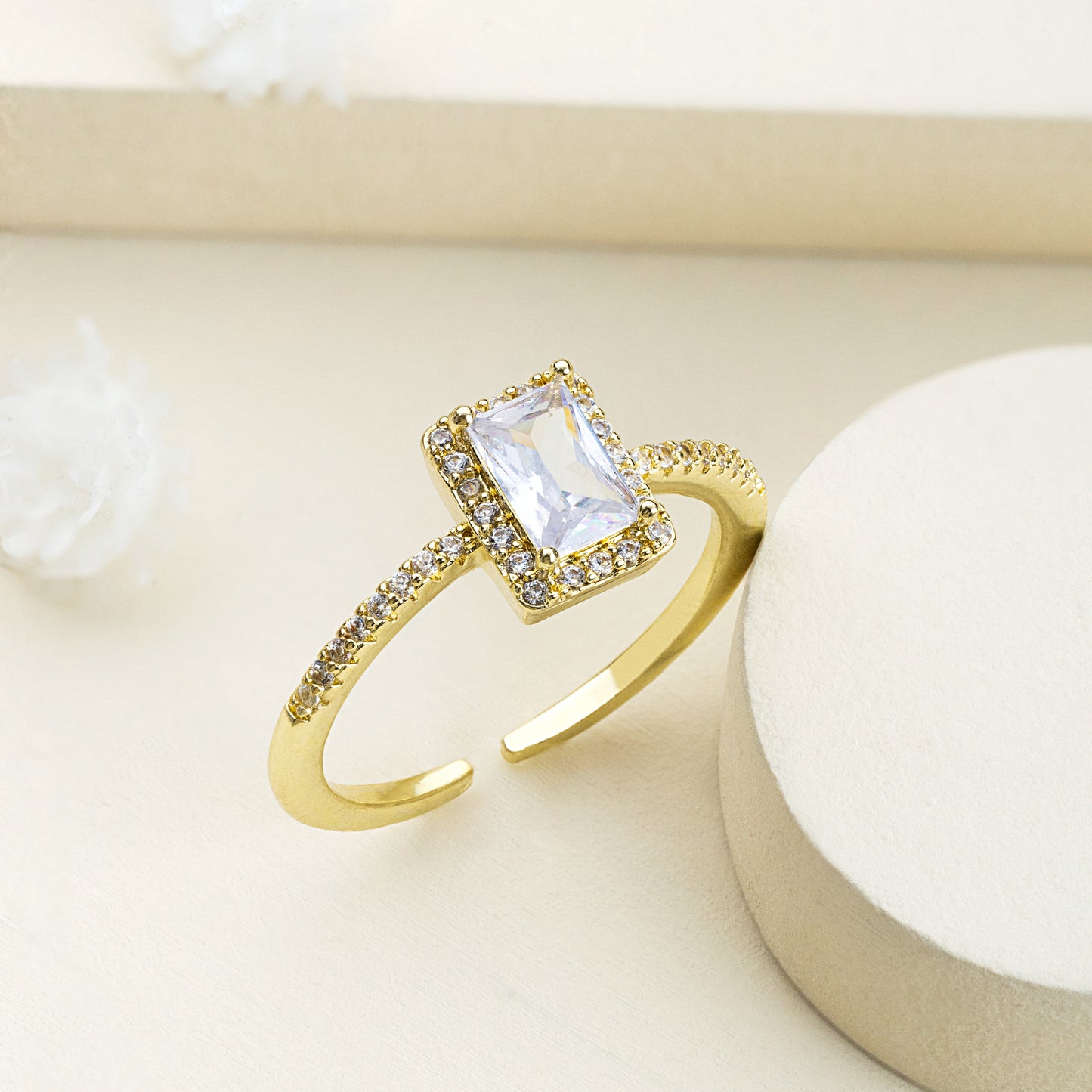 Glint Zircon Ring