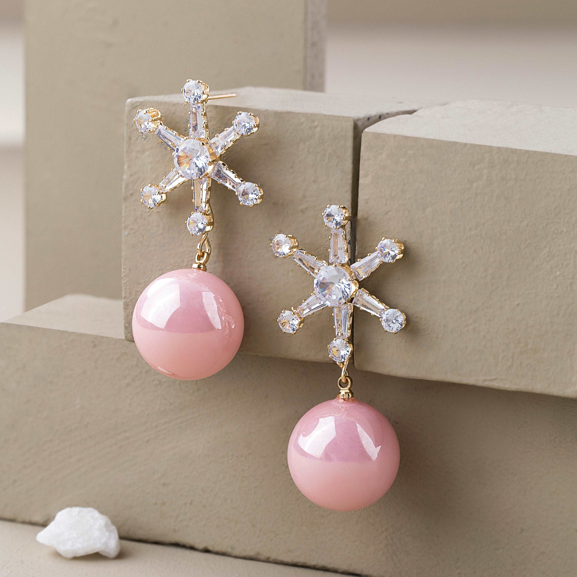 Startle Pink Earrings - Enamoux