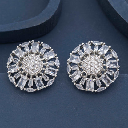 Coterie Stud Earrings - Enamoux