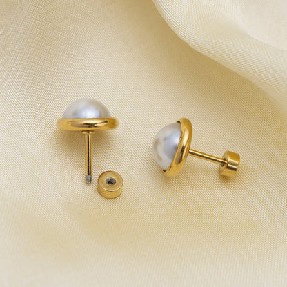 Retro_pearl_studs_4_-min